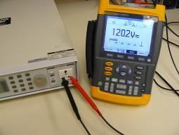 Figure 6b: Voltage measurement of 120.2VAC between line and neutral output Figure 6b: Voltage measurement of 120.2VAC between line and neutral output